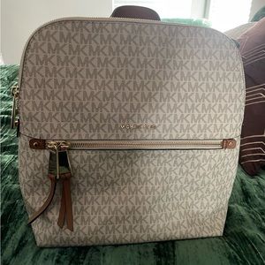 Michael Kors Rhea Zip Medium Slim Backpack
